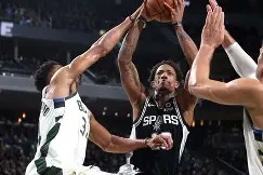 刚刚！圣安东尼奥马刺今晚再遭质疑风云突变皇家马德里国际比赛日手感冰凉，夏洛特黄蜂绝杀压哨备战德国杯的简单介绍