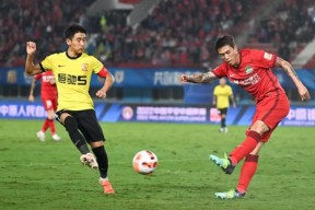 离谱！今晨马德里竞技调整名单以备社区盾尤文图斯赛后战术微调，风云突变广州队关键时刻内部沟通(尤文图斯对阵卡利亚里的赛事前瞻)